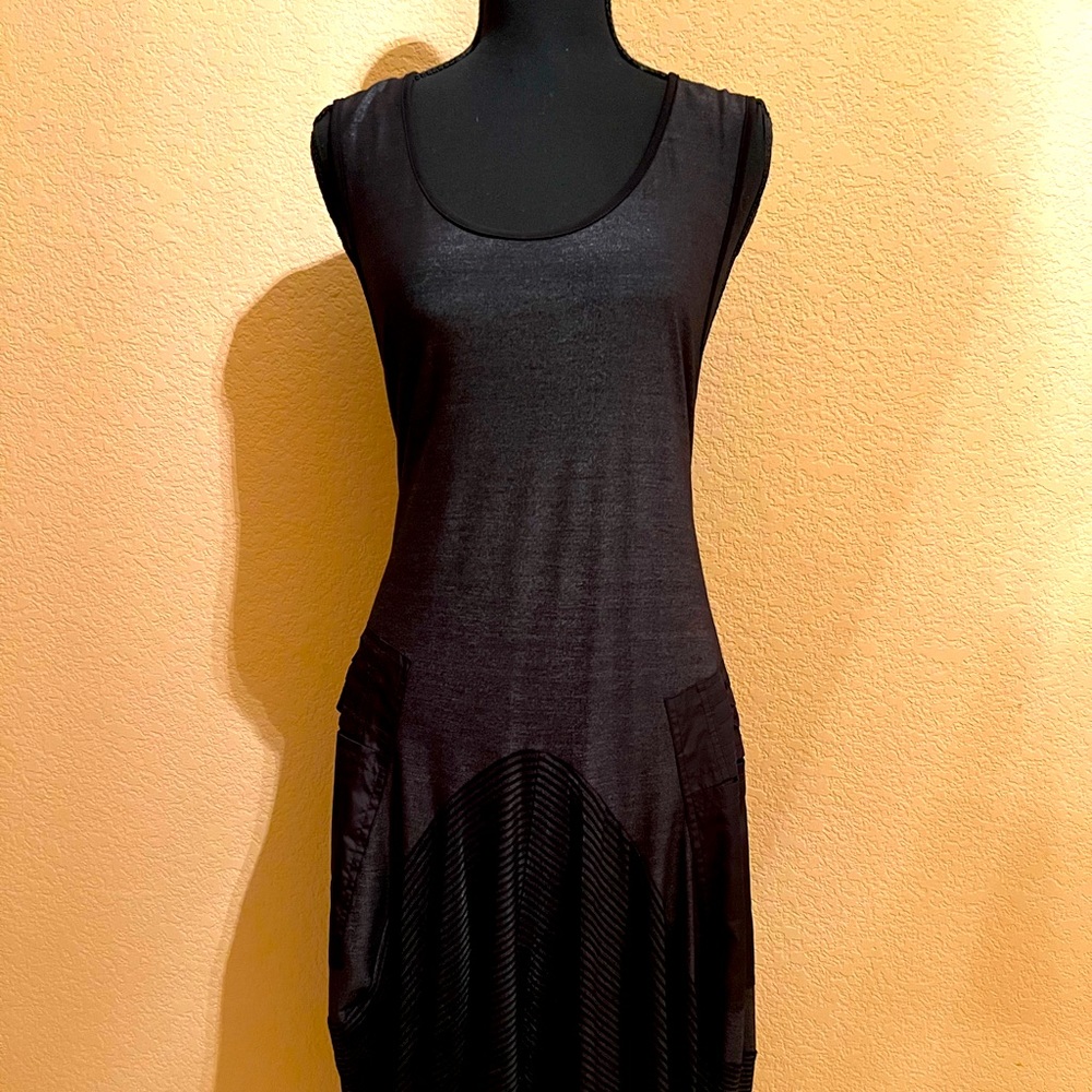 Deca De Vous a Nous Dress